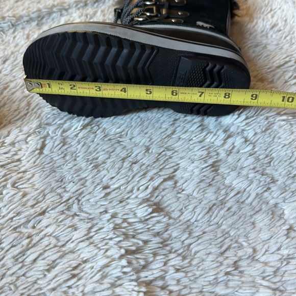 SOREL Kids' Joan of Arctic Insulated Waterproof Winter Boots size 2 - Picture 16 of 16